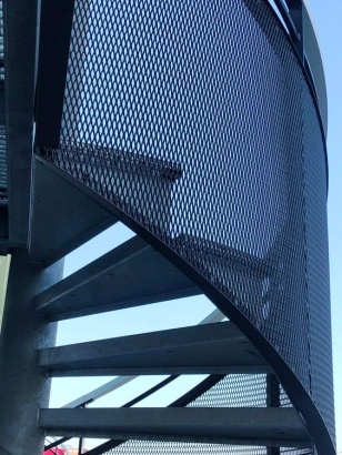 Лестницы и перила из сетки ЦПВС