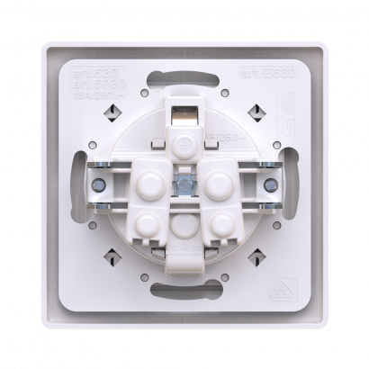 Встраиваемая розетка CADUCEUS ALING PRESTIGE с заземлением, без шторок, с крышкой, с пластиковым основанием, 16А, 250В~ (Артикул: 633)