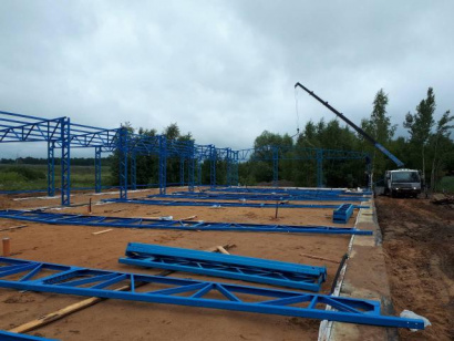 Гаражи, ангары, склады