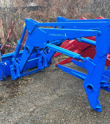 Фронтальный погрузчик ПФ-1000 «Прогресс» на МТЗ (КУН)