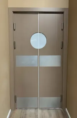 Маятниковые двери для ресторанов
