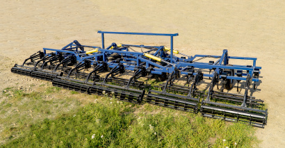 Культиватор КПК-10 с прикатывающим и бороновальным устройством