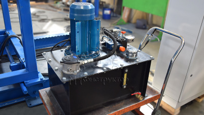 Установка для формовки шахт лифтов