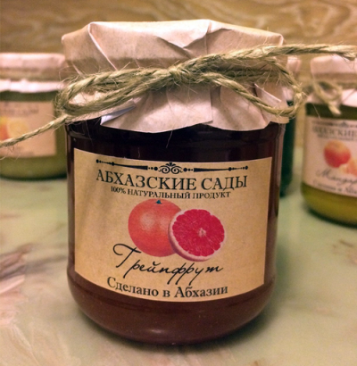 Этикетки для бутылок, банок, крышек