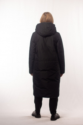 Женское зимнее пальто с поясом и объёмным капюшоном