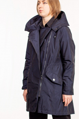 Женская демисезонная парка с капюшоном