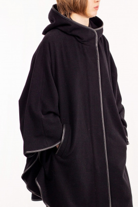 Кейп с капюшоном