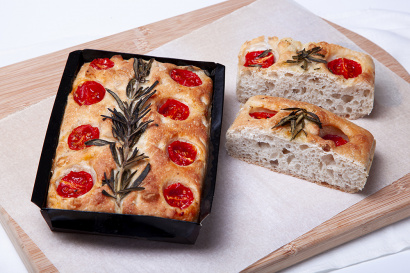 Фокачча с томатами и розмарином Мистер Злак