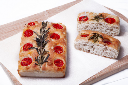 Фокачча с томатами и розмарином Мистер Злак