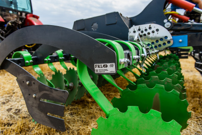 Дисковая борона Carbon D4000