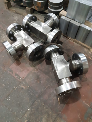 Тройник ГОСТ 22801-83 с резьбовыми фланцами