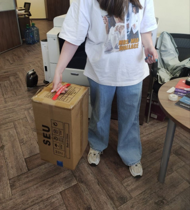 Лента-ручка клейкая для упаковки