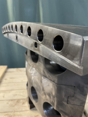 Щека сердечника полюса электродвигателя (гидрогенератора)