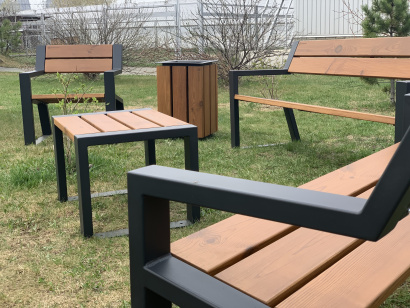 Кресло садово-парковое с подлокотниками из термососны «Mountain» 740, цвет графит