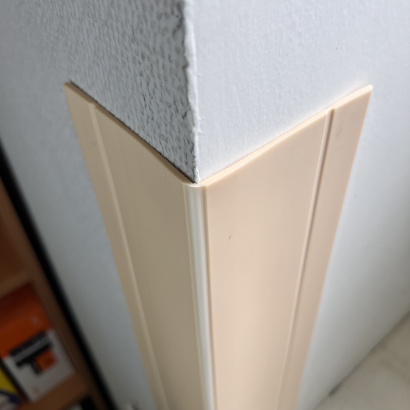 Угловая защита TS 200