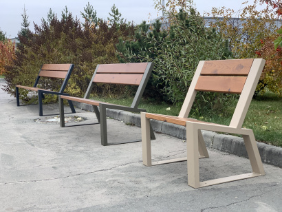 Скамейка садово-парковая из термососны с удобной посадкой «Stone»