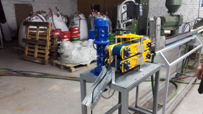 Тянущее устройство для линии экструзии 800х90 м с лентой ПВХ