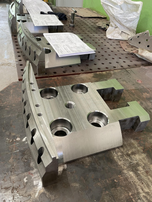 Щека сердечника полюса электродвигателя (гидрогенератора)