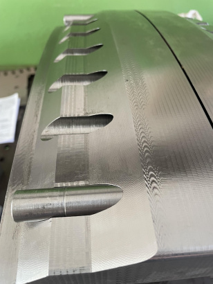 Щека сердечника полюса электродвигателя (гидрогенератора)