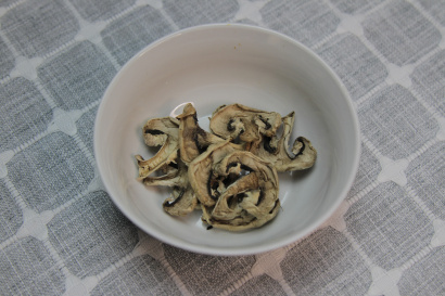 Натуральные чипсы из овощей и грибов