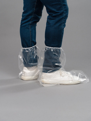 Бахилы высокие на резинке, прозрачные, полиэтилен 60 мкм (упаковка)