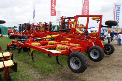 Культиватор стерневой тяжелый КСТ с пружинной защитой от 4,2 до 9 метров