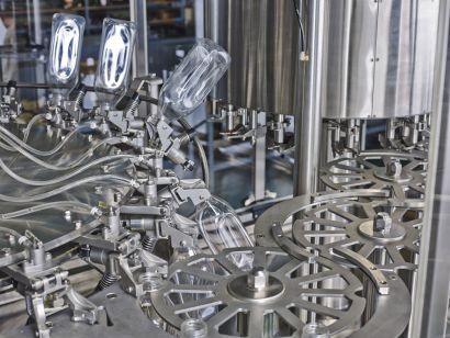 Триблок розлива молока