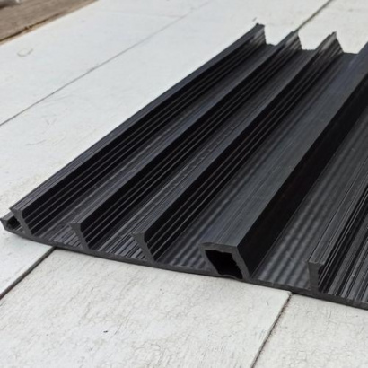 Гидрошпонка для изоляции поверхностных деформационных швов DF320/20-6/25 (10 метров)