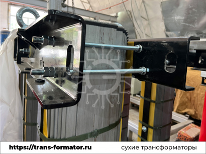 Трансформатор сухой ТСЛ 1000/6/0,4/IP00/D/Yн-11/Б