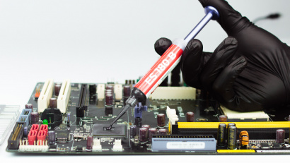 Однокомпонентный эпоксидный конструкционный теплопроводный клей RUBOND ES 180 B (10мл)