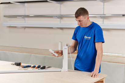 Бесшумный раздвижной электрокарниз Onviz