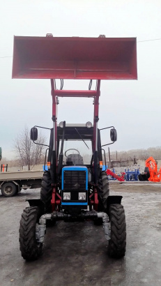 Фронтальный погрузчик ПФ-1000 «Прогресс» на МТЗ (КУН)