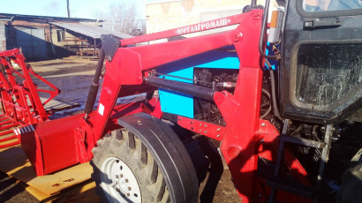 Фронтальный погрузчик ПФ-1000 «Прогресс» на МТЗ (КУН)