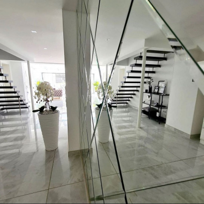 Зеркальное панно