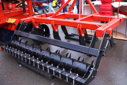 Плуг чизельный навесной (ПЧН) и прицепной (ПЧ) от 2 до 8 метров