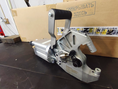 Пневматический пуклевочный инструмент Press-Steel