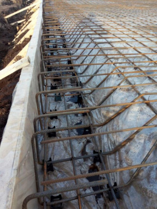 Гаражи, ангары, склады