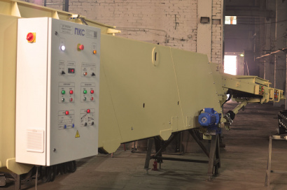 Телескопический погрузчик мешков в автотранспорт и контейнеры