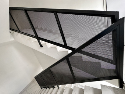 Лестницы и перила из сетки ЦПВС