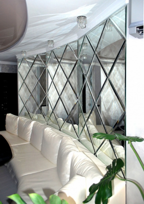 Зеркальное панно