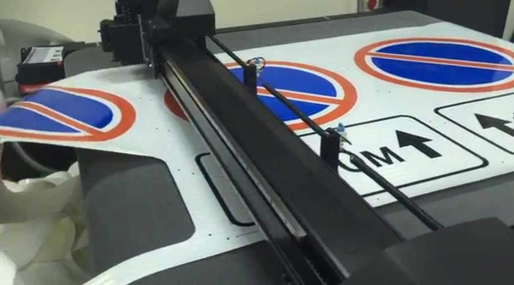 Открытие производства дорожных знаков